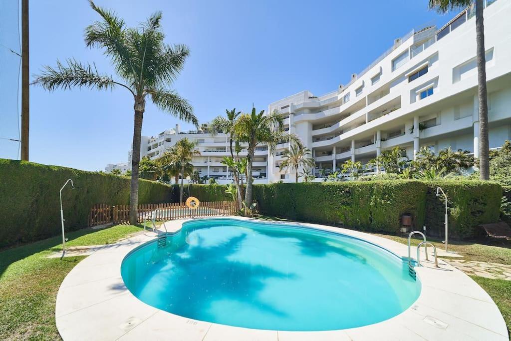 Superbe Appartement Avec Jaccuzi Marbella Kültér fotó