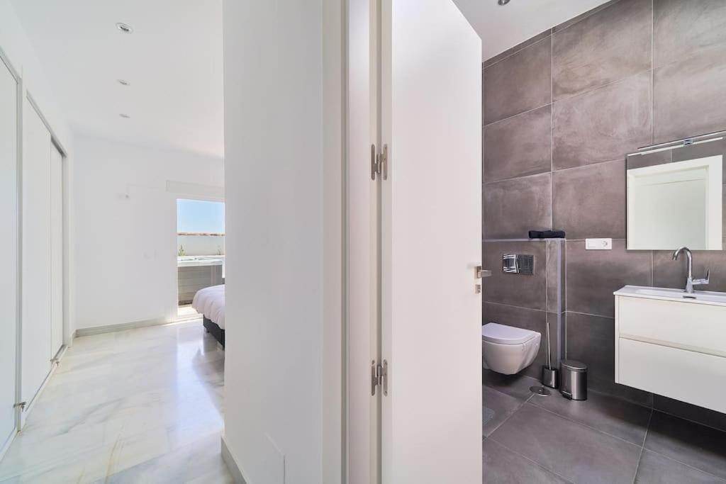 Superbe Appartement Avec Jaccuzi Marbella Kültér fotó
