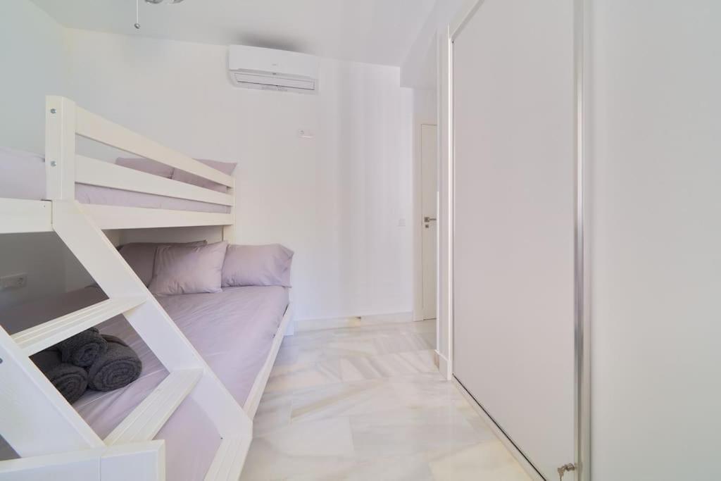 Superbe Appartement Avec Jaccuzi Marbella Kültér fotó