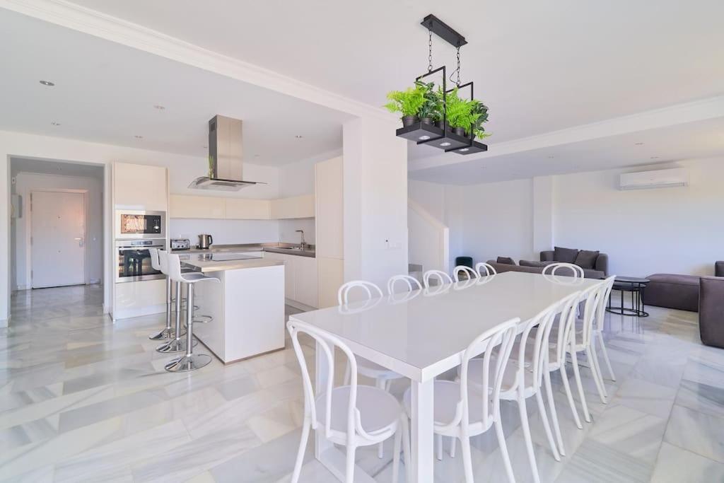 Superbe Appartement Avec Jaccuzi Marbella Kültér fotó