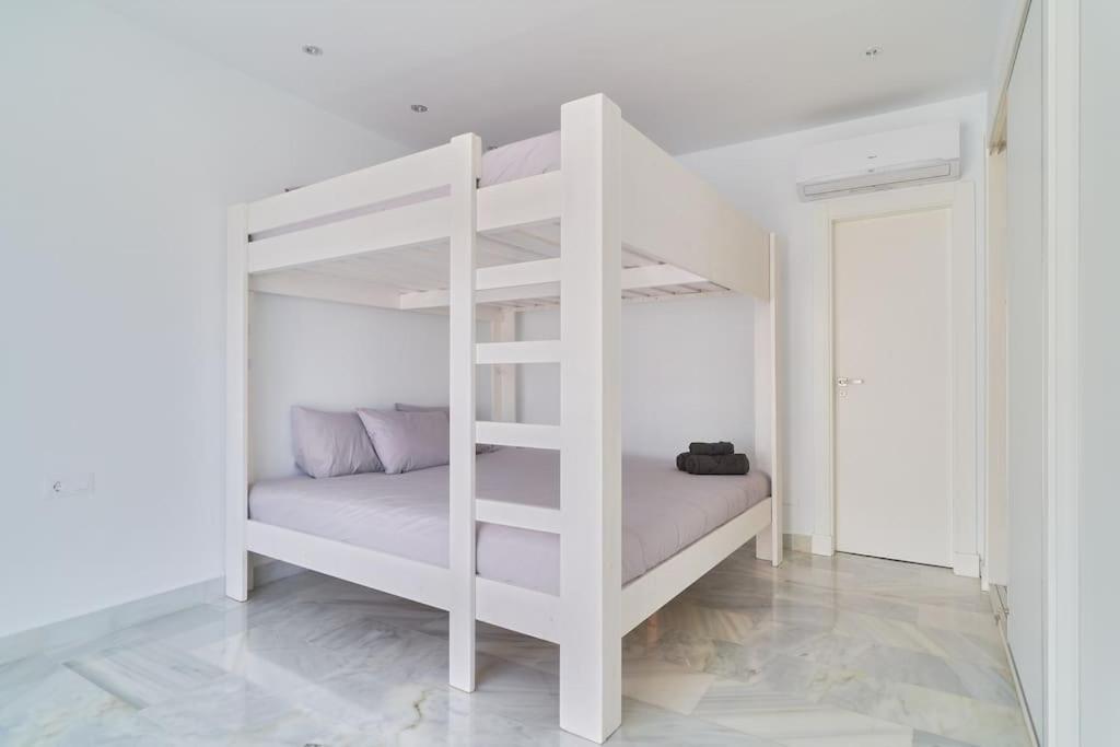 Superbe Appartement Avec Jaccuzi Marbella Kültér fotó
