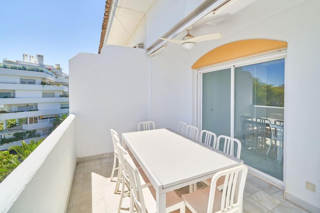 Superbe Appartement Avec Jaccuzi Marbella Kültér fotó