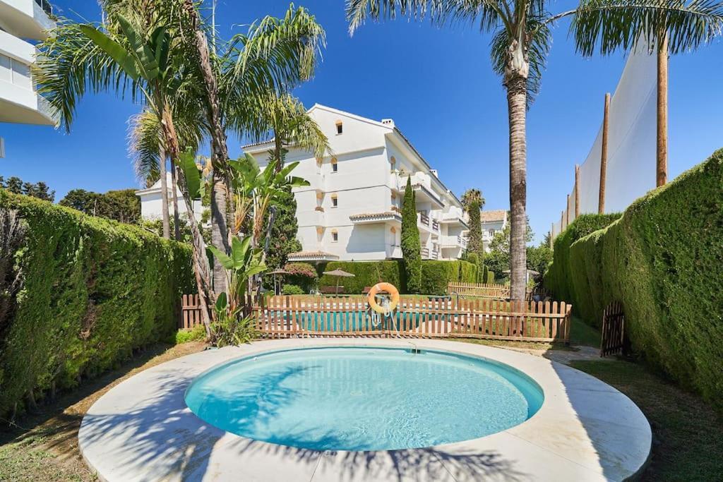 Superbe Appartement Avec Jaccuzi Marbella Kültér fotó